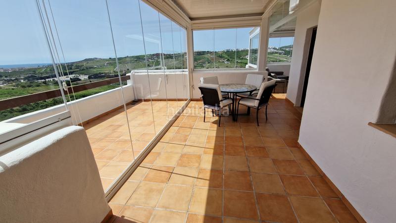 Foto 02710a5e-745d-45fa-bfdf-5be9d9f2e3df. Ático increíble ático de 2 dormitorios con increíbles vistas al mar en doña julia, residencial mirabella en Casares