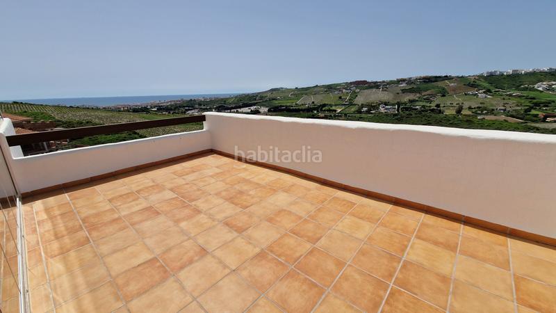 Foto 984f8254-bca5-4a74-9906-d8e528974079. Ático increíble ático de 2 dormitorios con increíbles vistas al mar en doña julia, residencial mirabella en Casares