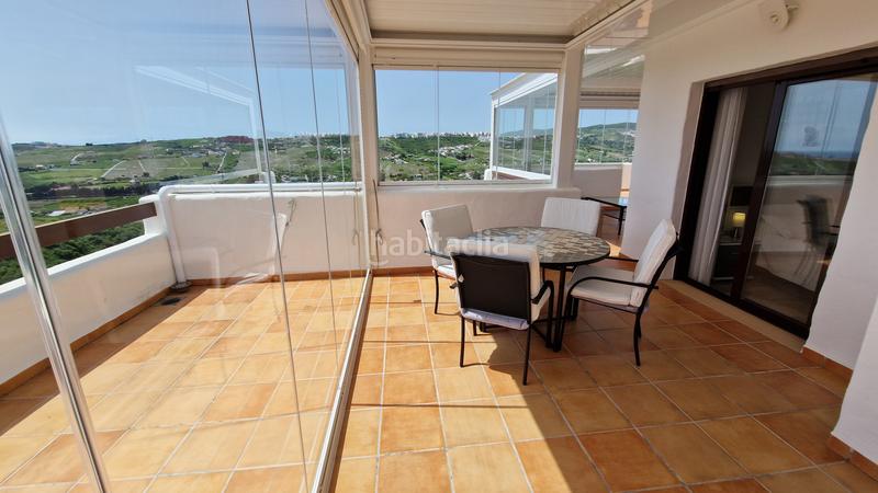 Foto ce7649de-4c7d-4993-a82c-af332fe6a87e. Ático increíble ático de 2 dormitorios con increíbles vistas al mar en doña julia, residencial mirabella en Casares