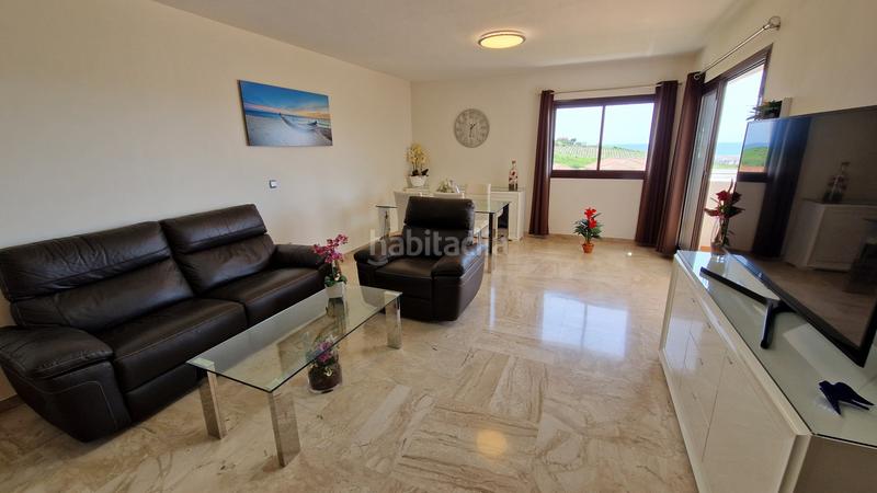 Foto d06966c9-8bee-4ac9-81f2-95f2d0b31859. Ático increíble ático de 2 dormitorios con increíbles vistas al mar en doña julia, residencial mirabella en Casares