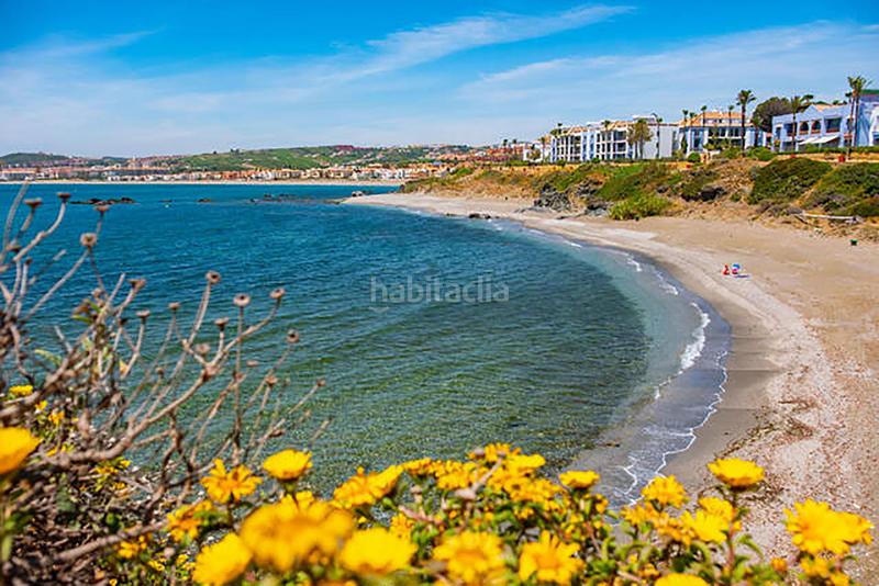 Foto 4373118e-1b24-4b4d-a589-9dfe2a8a51f3. Casa adosada adosado de 3 dormitorios playa con vistas y excelente ubicación en Casares
