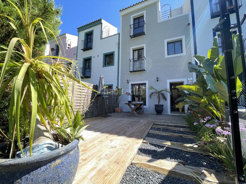 Foto 6f2ff0cd-c538-4a8d-9dce-e29a9d698c76. Casa adosada adosado de 3 dormitorios playa con vistas y excelente ubicación en Casares