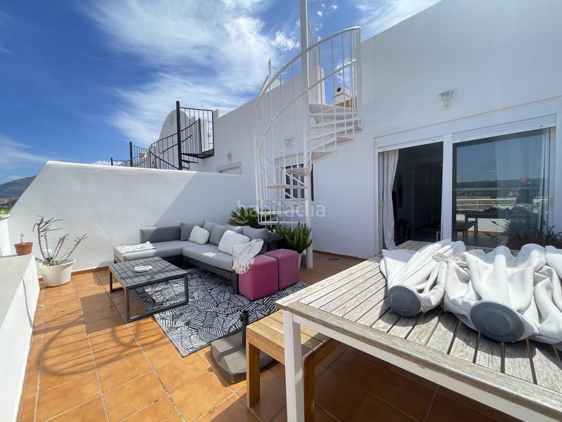 Foto a22a2cec-217c-41f1-b543-c6d32b1f3f91. Appartement mit parking in Doña Julia Golf Casares