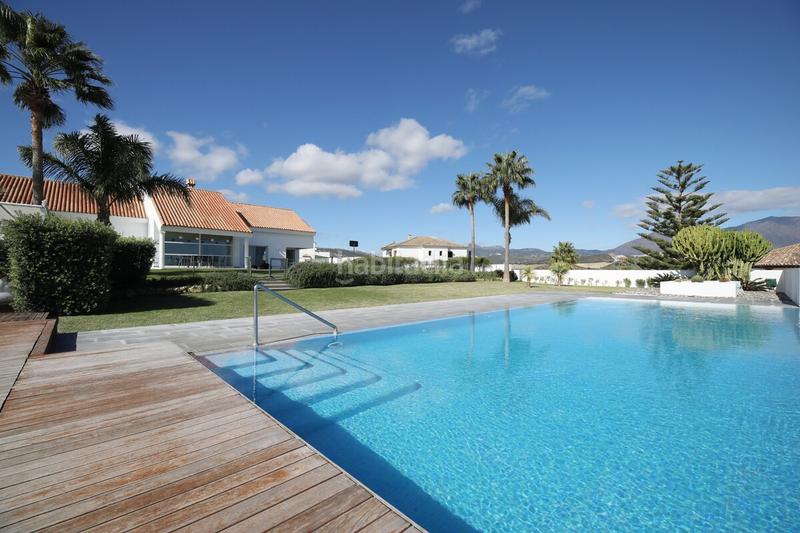 Foto 3c064099-7024-485a-8161-47f18655202f. Casa amb calefacció aparcament piscina a San Luis de Sabinillas Manilva