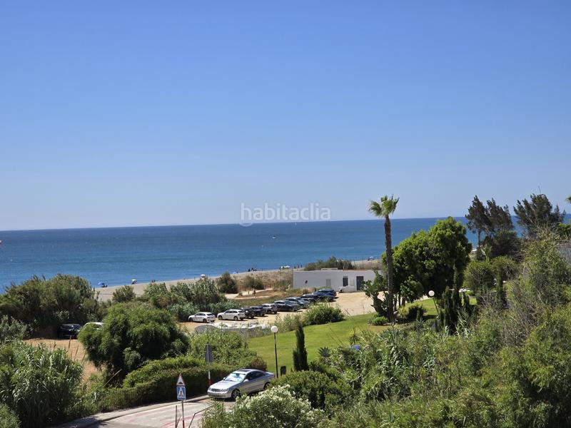 Foto 729039cb-723f-44b2-8271-cd144a370f7e. Apartamento fantástico apartamento de 2 dormitorios en primera línea de playa en la urbanización aldea beach, , muy cerca del puerto en Manilva