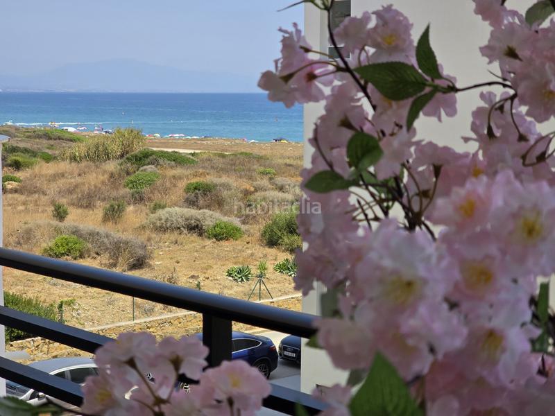 Foto 86649ee9-ca3f-45d7-8173-339b184f3595. Apartamento fantástico apartamento de 2 dormitorios en primera línea de playa en la urbanización aldea beach, , muy cerca del puerto en Manilva