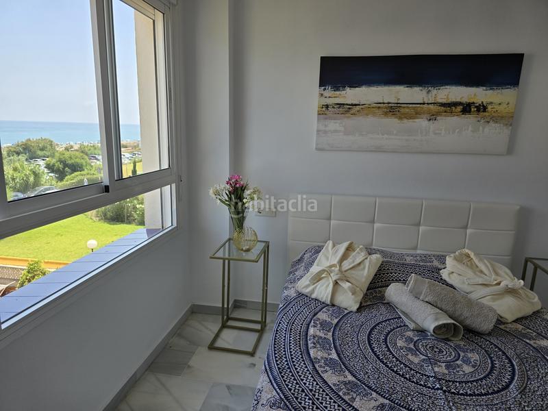 Foto e6d5a634-3b02-43f1-a46f-fb262ceca326. Apartamento fantástico apartamento de 2 dormitorios en primera línea de playa en la urbanización aldea beach, , muy cerca del puerto en Manilva