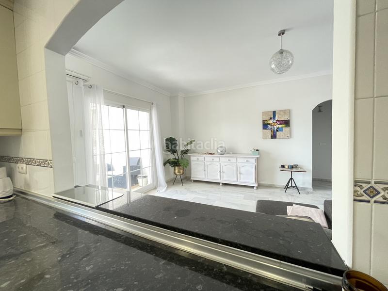 Foto e71ee5f3-df4c-4507-aa2d-f4e8c30aa21a. Planta baja apartamento en planta baja con varias terrazas golf en Estepona