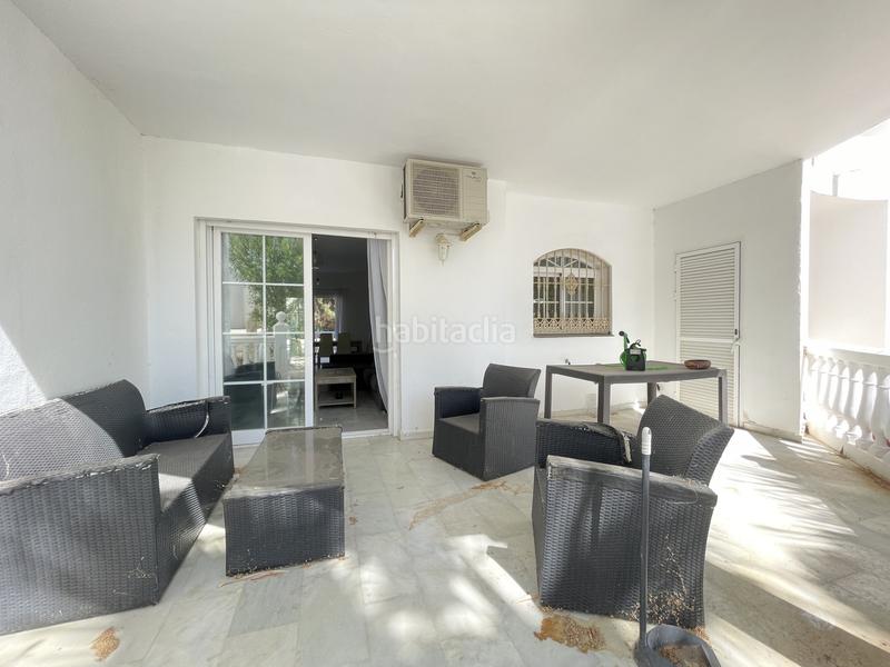 Foto ffe70a24-d41b-47fc-a6ea-6b11908c8edf. Planta baja apartamento en planta baja con varias terrazas golf en Estepona