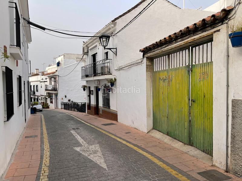 Foto a4373d7c-b712-48a7-865a-af0b414ee881. Terreno residencial solar en el Centro histórico ubicación privilegiada y excelentes vistas en Estepona