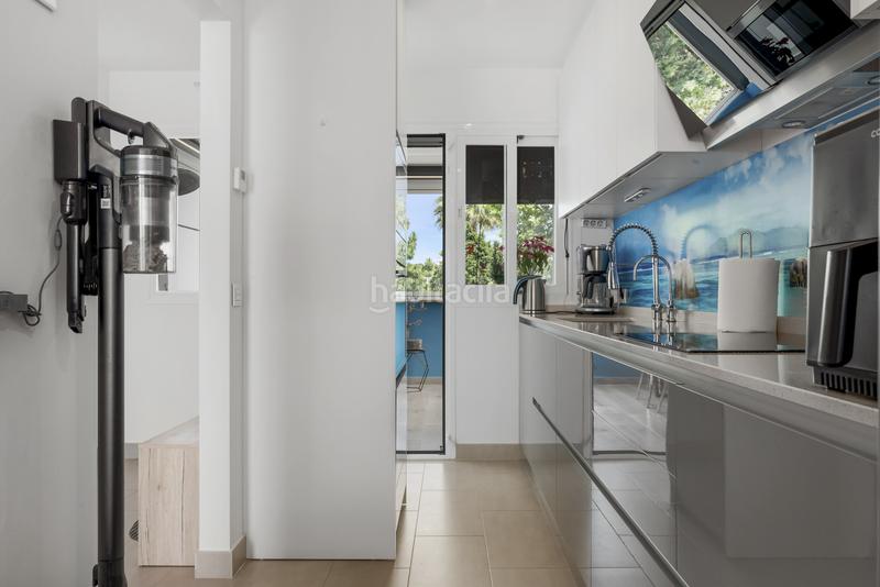 Foto 518e9c5f-2a61-478f-b875-03fffec27fe4. Reihenhaus mit parking in Centro Estepona