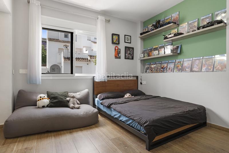 Foto 70377c14-c970-4383-95fe-618a116da8c7. Reihenhaus mit parking in Centro Estepona