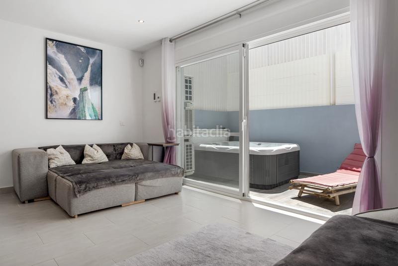 Foto 7810b054-ebc6-47c2-989b-b534f9cc9893. Reihenhaus mit parking in Centro Estepona