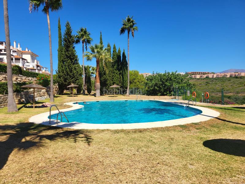 Foto d86f44bd-db8f-4239-a62e-51405e0e3ae7. Ground floor with parking pool in Chullera Manilva