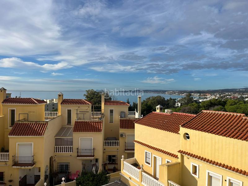 Foto 85d5c4c7-9c5a-4037-92f1-37eecf3c2087. Casa adossada amb aparcament piscina a Seghers Estepona