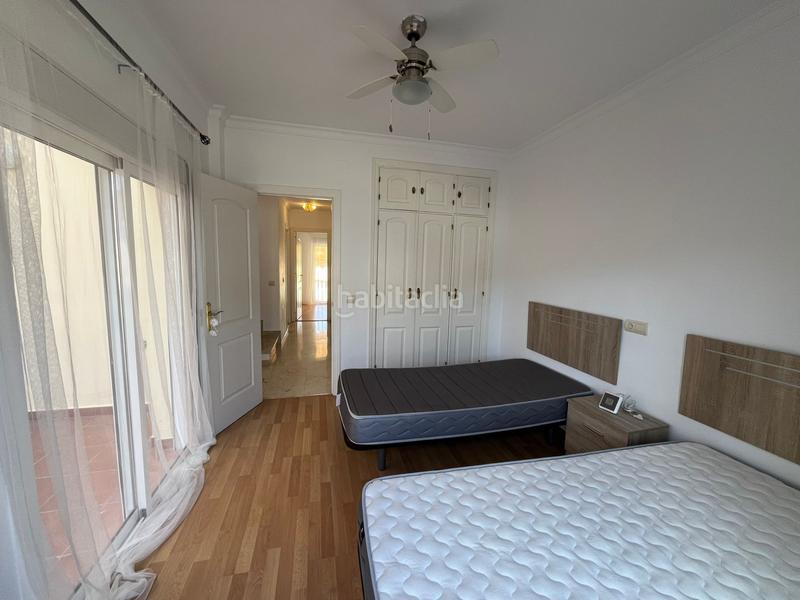 Foto a2e9f77c-7fb4-48af-bcc1-39002799fdf6. Casa adossada amb aparcament piscina a Seghers Estepona