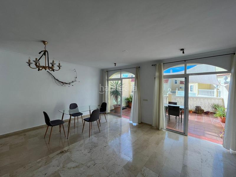 Foto dae39d66-79e0-406f-8408-1da3e0ce4e36. Casa adossada amb aparcament piscina a Seghers Estepona