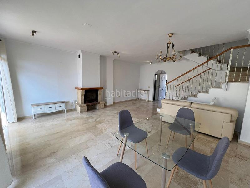 Foto f95a124c-db2c-4246-8d10-7220346dbb45. Casa adossada amb aparcament piscina a Seghers Estepona