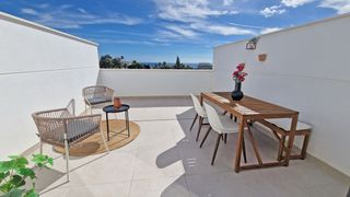 Apartament a Guadalobón. Apartamento totalmente nuevo con 3 dormitorios y vistas al mar a