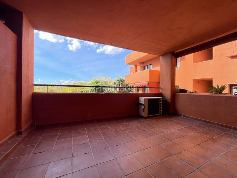 Foto 5f58fdd0-ff0a-4725-b7a0-1a727f596ece. Piccolo appartamento con parcheggio piscina in puerto de Estepona Estepona