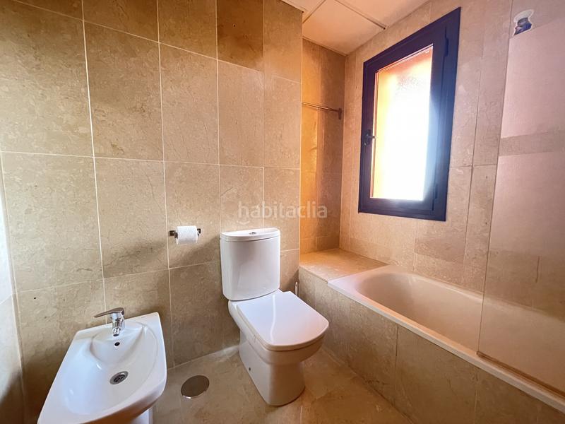 Foto f06ba226-a9f8-45d8-b297-94dceab58132. Piccolo appartamento con parcheggio piscina in puerto de Estepona Estepona