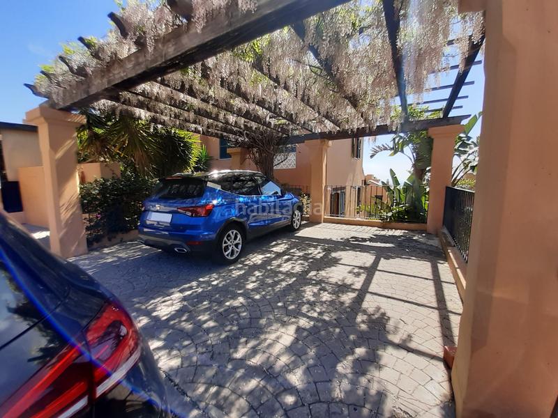 Foto 427d03d4-cdad-41b5-b244-7671fbb20834. Lloguer casa adossada amb aparcament piscina a Guadalobón Estepona