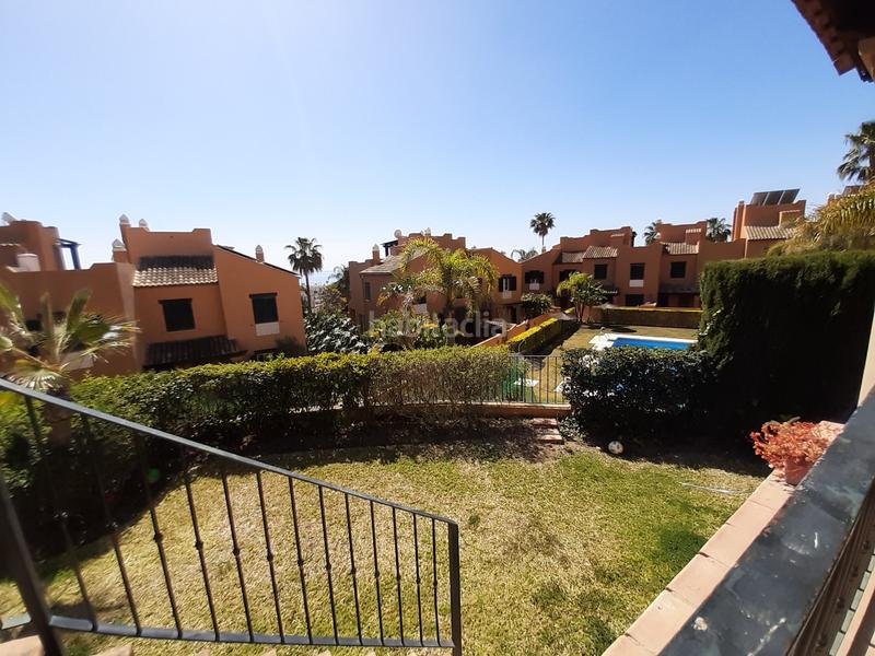 Foto ade4d836-ec69-47db-ac86-c1f369ec010b. Lloguer casa adossada amb aparcament piscina a Guadalobón Estepona