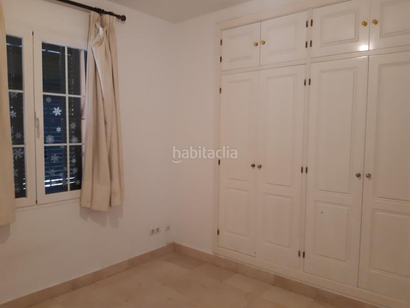 Foto 78323fe8-0434-4b6e-92e3-1440f1128e45. Location maison jumelée avec parking piscine dans Guadalobón Estepona