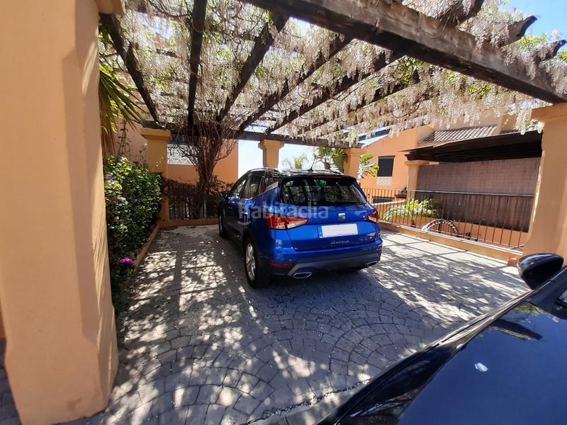 Foto ae6ab4b2-08a8-44d8-8619-326812920bf3. Miete reihenhaus mit parking pool in Guadalobón Estepona