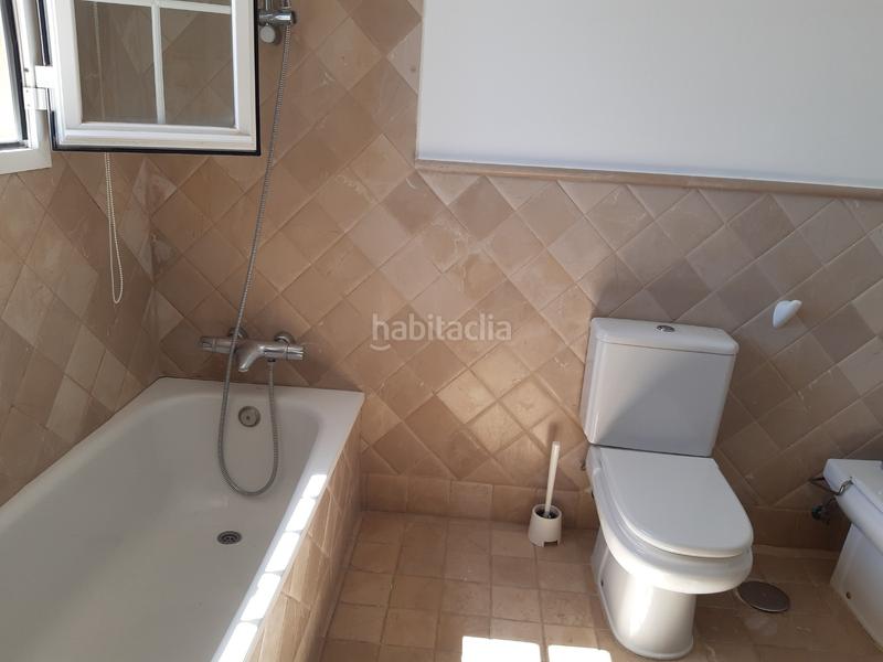 Foto 180c00ae-f105-4c60-a324-85adaad20f0c. Rent semi detached house with parking pool in Guadalobón Estepona