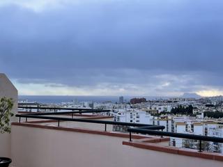 Àtic a Altos de Estepona. Ático con espectaculares vistas y gran terraza en los reales  si