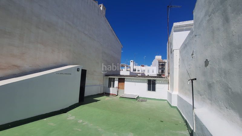 Foto b64d89e2-fd46-4f8e-b206-b92f8ed1b136. Casa a Centro Estepona