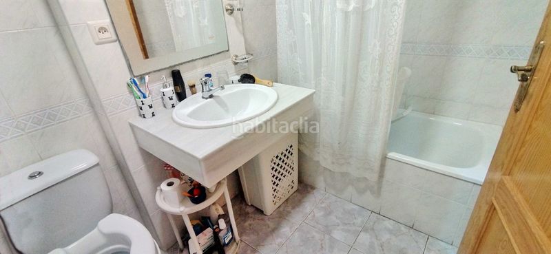 Foto 82f62283-3fa1-4fb0-b870-9ae0b722de57. Pis a Centro Estepona