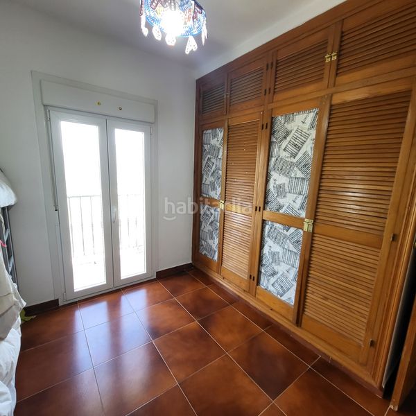 Foto 531d0e45-0318-4171-9951-75144f7be92b. Casa aparellada amb aparcament a Manilva pueblo Manilva