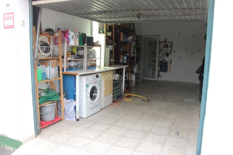 Foto a8871099-60ae-4f17-82ae-8fd8956654ec. Casa aparellada amb aparcament a Manilva pueblo Manilva
