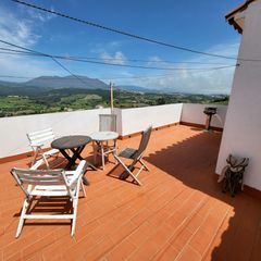 Casa aparellada a Manilva Pueblo. Preciosa casa pareada con vistas panorámicas en manilva