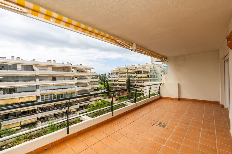 Foto 636ab5fa-5576-45ba-b295-7bb8a9979ca8. Àtic amb calefacció aparcament piscina a Guadalmina Alta Marbella