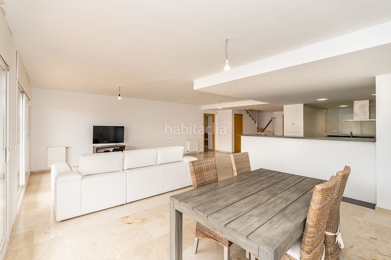Foto 79290924-b0b3-4d7b-a5d1-61e0d25d090f. Àtic amb calefacció aparcament piscina a Guadalmina Alta Marbella