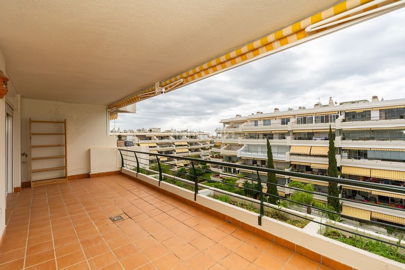 Foto 9ff30f7e-a17b-4aa8-b912-7f6687172052. Àtic amb calefacció aparcament piscina a Guadalmina Alta Marbella