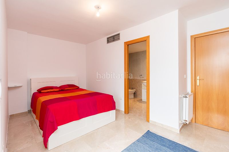 Foto f899254b-f243-44bd-b313-0b7633b6a405. Àtic amb calefacció aparcament piscina a Guadalmina Alta Marbella