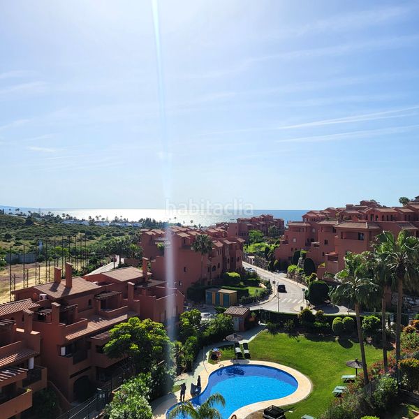 Foto 68b20c4a-e60c-44b1-877b-b2686daddbeb. Àtic amb aparcament piscina a Buenas Noches Estepona