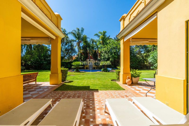 Foto 280c9f16-e73d-4966-b92c-cf5f38983969. Casa amb aparcament piscina a Guadalmina Baja Marbella