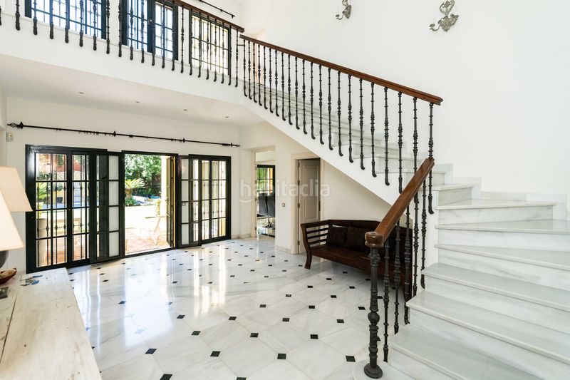 Foto f72c8eda-b91b-420d-b951-7f9bb294e4d1. Casa amb aparcament piscina a Guadalmina Baja Marbella