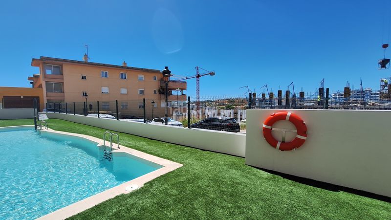 Foto 43f0df6c-83b8-4a62-b75c-bdaef192e2ad. Àtic amb aparcament piscina a Centro Estepona