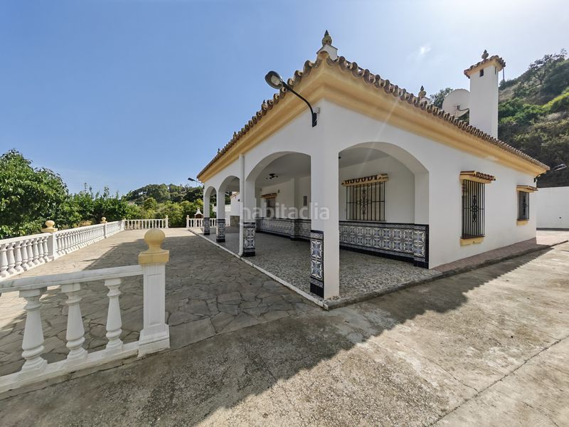 Foto f882bc8e-1cec-4500-8771-534824521751. Casa amb piscina a El Velerín Estepona