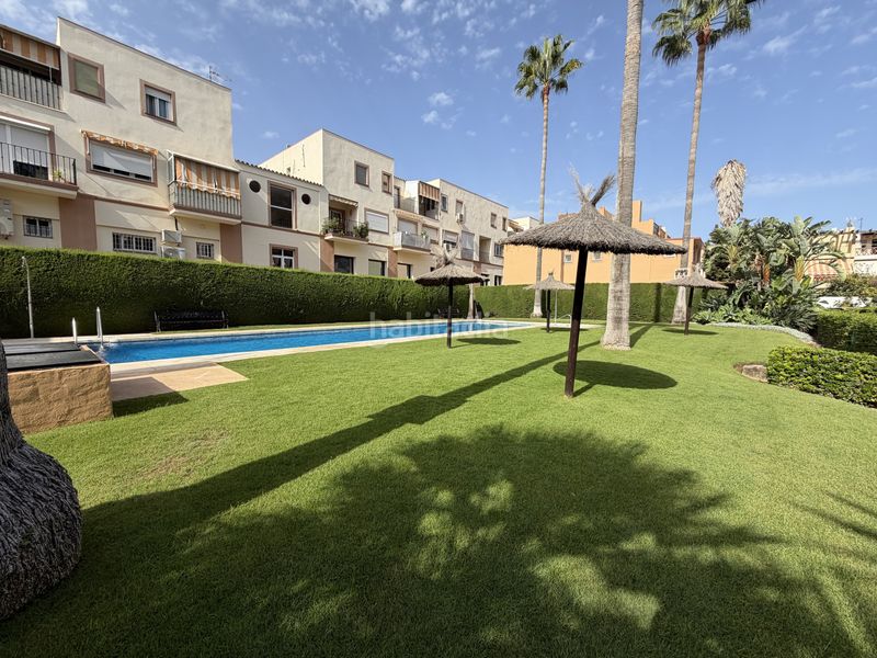 Foto 4e2a699a-572d-4dd2-b5ae-58a38c3a71e9. Dúplex amb piscina a Zona de Punta Plata Estepona