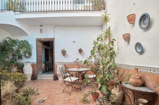Casa  Calle sancho vizcaino. Ideal casa en el centro de jerez con piso y apartamento