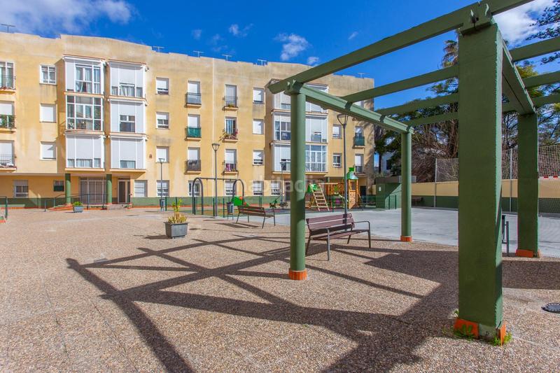 Foto cecf1dbd-5914-4092-9372-209c911055d5. Pis amb aparcament a Santiago - Coronación Jerez de la Frontera