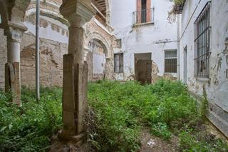 Casa a Centro. Amplia casa palacio a rehabilitar en el centro de jerez