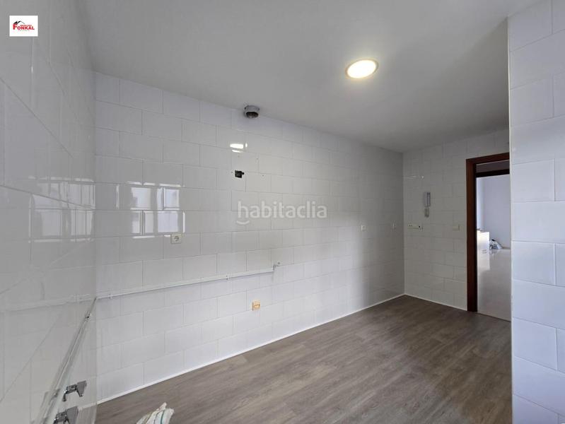Foto a4d943cd-d916-49c2-9fac-3386e0852560. Appartement avec parking dans Centro Jerez de la Frontera